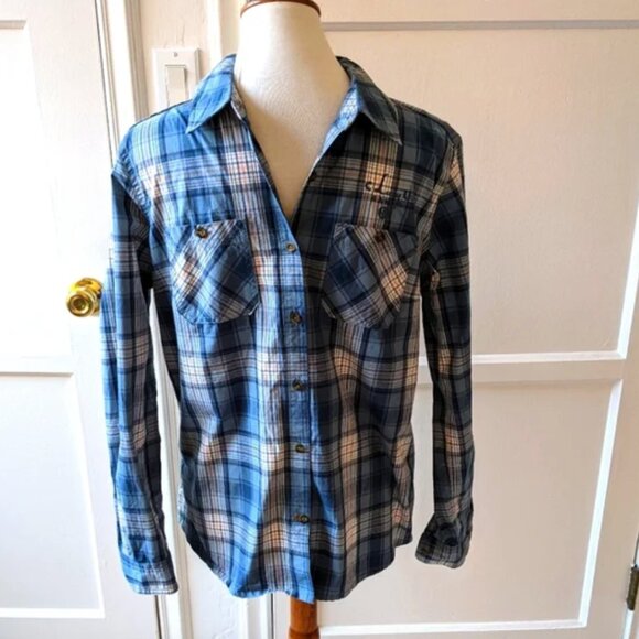 Carhartt plaid button down shirt Size medium - Picture 6 of 7